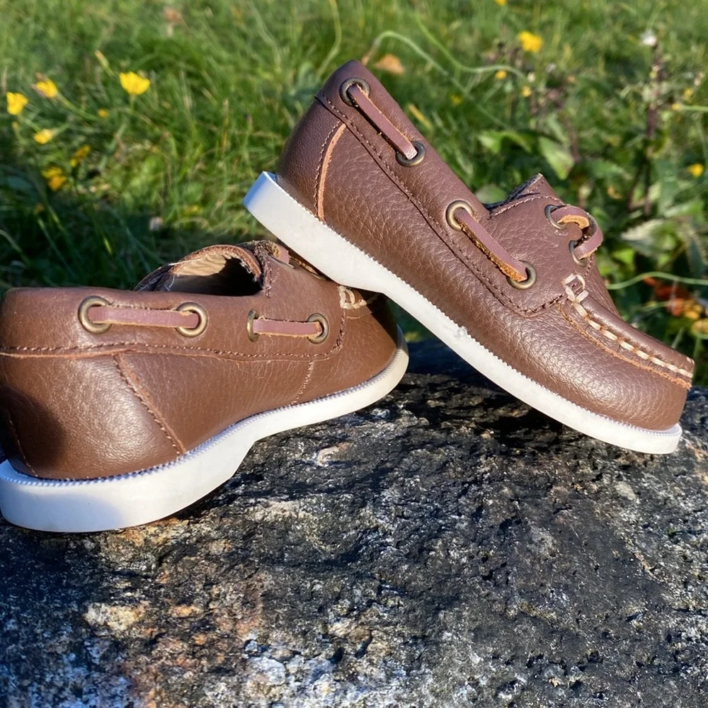 Janie and Jack deck shoes size 5 - Picture 6 of 7